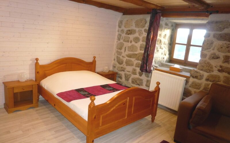 chambre-hote-ardeche-piscine