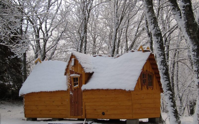 cabane-bois-insolite-fee-carabosse